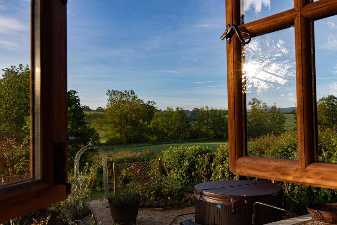 Luxury, Rural Shepherds Hut With Hot Tub Nr Bath Bristol Dış mekan fotoğraf